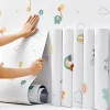 Cuộn Xốp Dán Tường Tráng Nhôm cao cấp dài 2,8m x 50cm dày 2mm có keo sẵn mặt sau, chống ẩm mốc